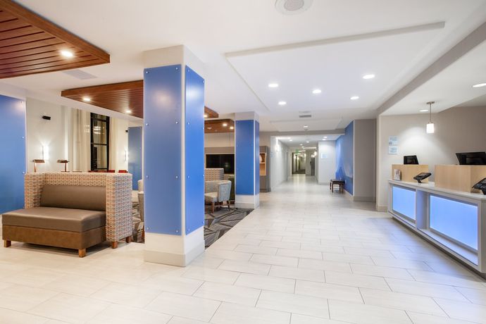Imagen de los interiores del Hotel Holiday Inn Express and Suites Phoenix - Glendale Sports Dist, an IHG. Foto 18