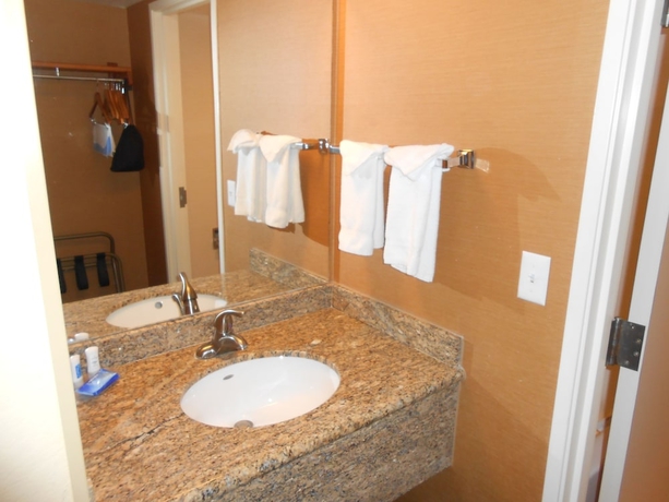 Imagen de la habitación del Hotel Holiday Inn Express and Suites Phoenix - Mesa West, An Ihg. Foto 9