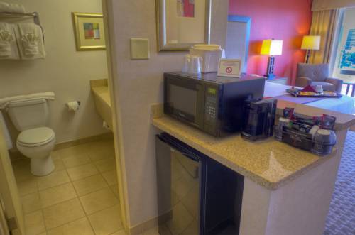 Imagen de la habitación del Hotel Holiday Inn Express and Suites Phoenix Midtown, An Ihg. Foto 3