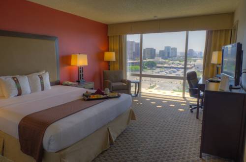 Imagen de la habitación del Hotel Holiday Inn Express and Suites Phoenix Midtown, An Ihg. Foto 5