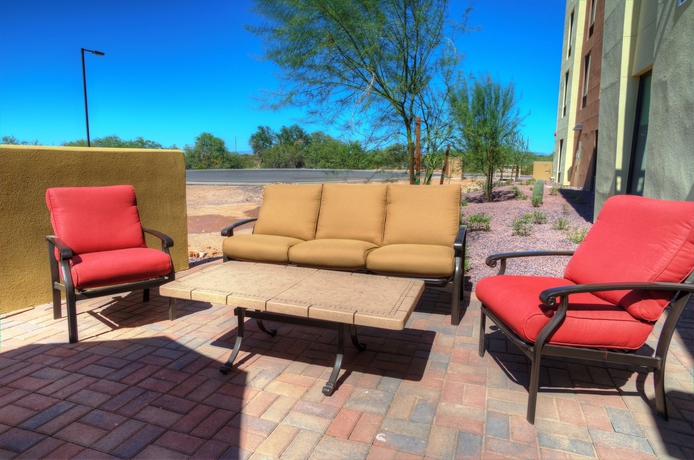 Imagen de los exteriores del Hotel Holiday Inn Express and Suites Phoenix North Scottsdale, An Ihg. Foto 7