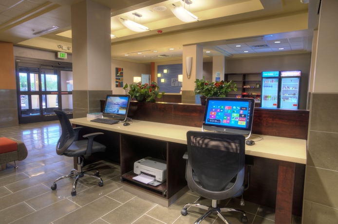 Imagen de los interiores del Hotel Holiday Inn Express and Suites Phoenix North Scottsdale, An Ihg. Foto 11