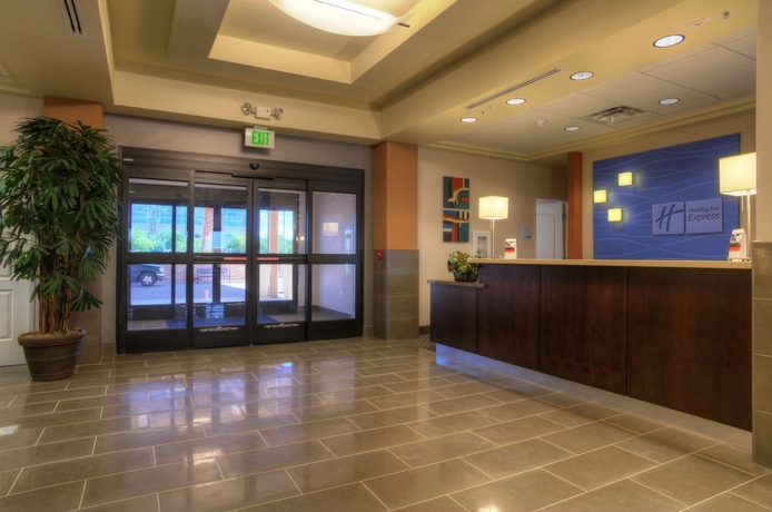 Imagen de los interiores del Hotel Holiday Inn Express and Suites Phoenix North Scottsdale, An Ihg. Foto 14