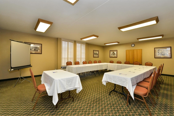 Imagen de los interiores del Hotel Holiday Inn Express and Suites Phoenix - Tempe, An Ihg. Foto 14