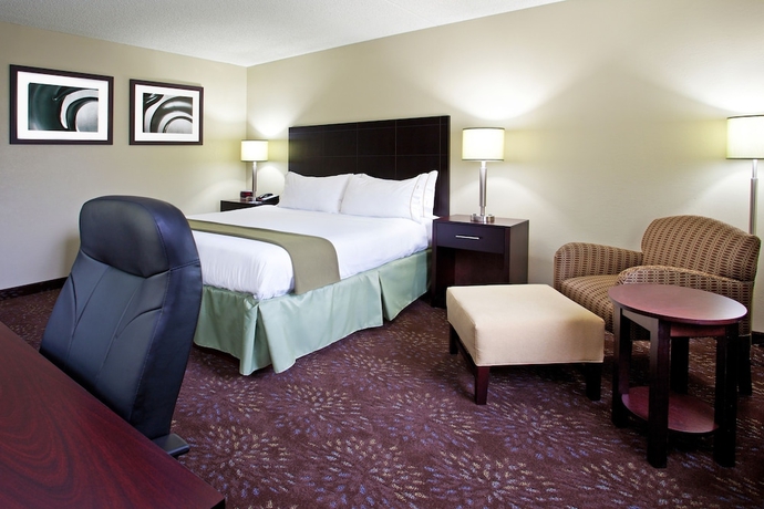 Imagen de la habitación del Hotel Holiday Inn Express and Suites Pittsburgh Airport, An Ihg. Foto 5