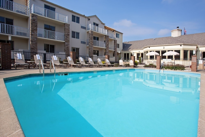 Imagen de la piscina del Hotel Holiday Inn Express and Suites Pittsburgh Airport, An Ihg. Foto 19