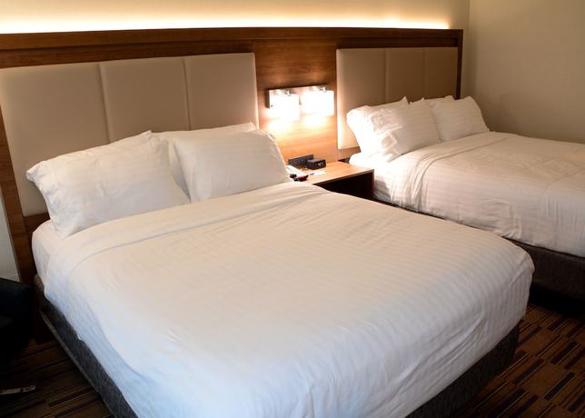 Imagen de la habitación del Hotel Holiday Inn Express and Suites Pittsburgh - Monroeville, An Ihg. Foto 6