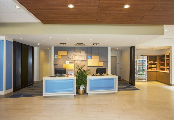 Imagen de los interiores del Hotel Holiday Inn Express and Suites Pittsburgh North Shore, An Ihg. Foto 15