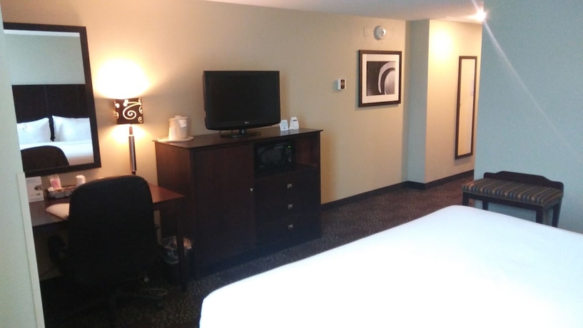 Imagen de la habitación del Hotel Holiday Inn Express and Suites Pittsburgh West - Greentree, An Ihg. Foto 3
