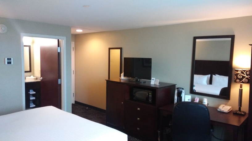 Imagen de la habitación del Hotel Holiday Inn Express and Suites Pittsburgh West - Greentree, An Ihg. Foto 11