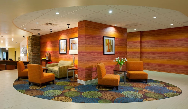 Imagen de los interiores del Hotel Holiday Inn Express and Suites Pittsburgh West - Greentree, An Ihg. Foto 15
