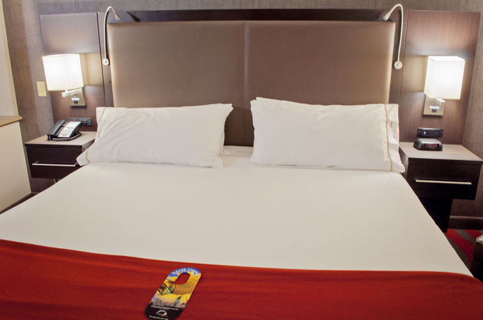 Imagen de la habitación del Hotel Holiday Inn Express and Suites Pittsburgh-south Side, An Ihg. Foto 10