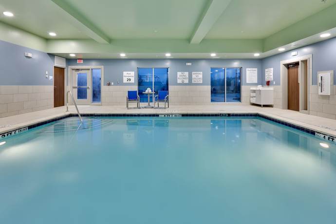 Imagen de la piscina del Hotel Holiday Inn Express and Suites Plano East - Richardson, an IHG. Foto 20