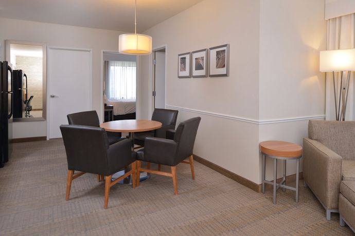 Imagen de la habitación del Hotel Holiday Inn Express and Suites Pocatello, an IHG. Foto 2
