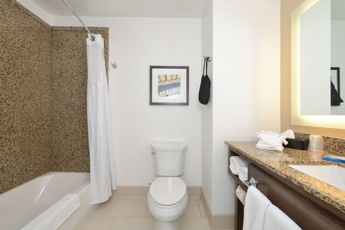 Imagen de la habitación del Hotel Holiday Inn Express and Suites Pocatello, an IHG. Foto 7