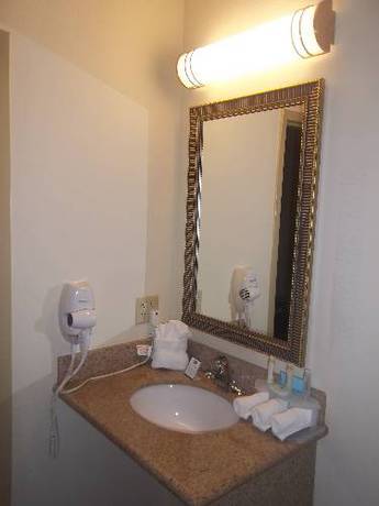 Imagen de la habitación del Hotel Holiday Inn Express and Suites Port St. Lucie West, An Ihg. Foto 8