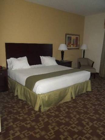 Imagen de la habitación del Hotel Holiday Inn Express and Suites Port St. Lucie West, An Ihg. Foto 10