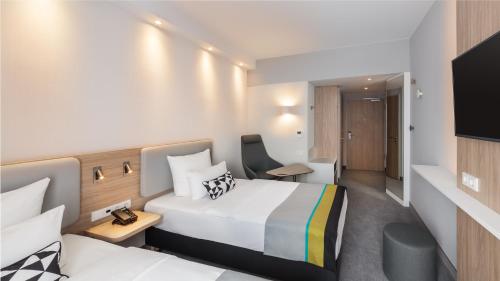 Imagen de la habitación del Hotel Holiday Inn Express and Suites Potsdam, An Ihg. Foto 9