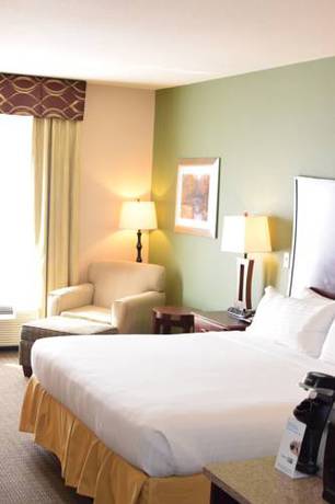 Imagen de la habitación del Hotel Holiday Inn Express and Suites Pratt, An Ihg. Foto 3