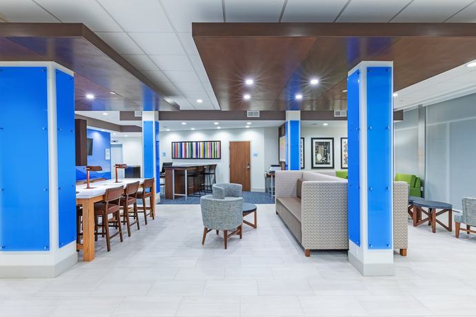 Imagen de los interiores del Hotel Holiday Inn Express and Suites Purcell, an IHG. Foto 16