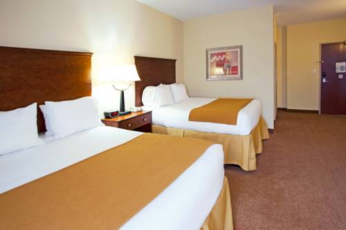 Imagen de la habitación del Hotel Holiday Inn Express and Suites Quincy I-10, An Ihg. Foto 5