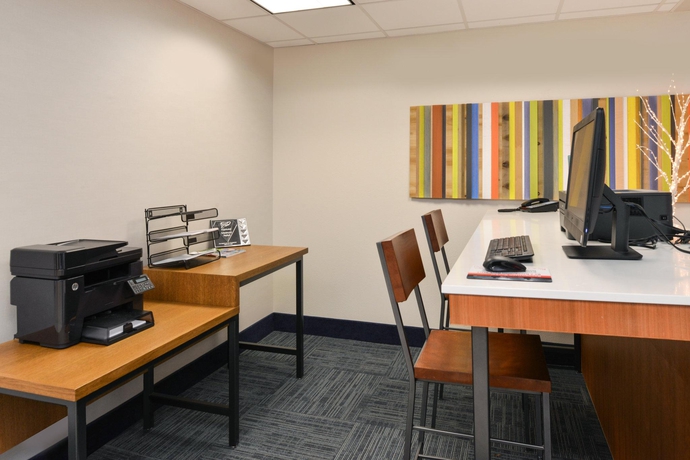 Imagen general del Hotel Holiday Inn Express and Suites Raleigh Ne - Medical Ctr Area, An Ihg. Foto 3