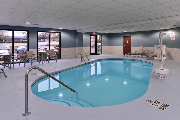 Imagen general del Hotel Holiday Inn Express and Suites Raleigh Ne - Medical Ctr Area, An Ihg. Foto 5