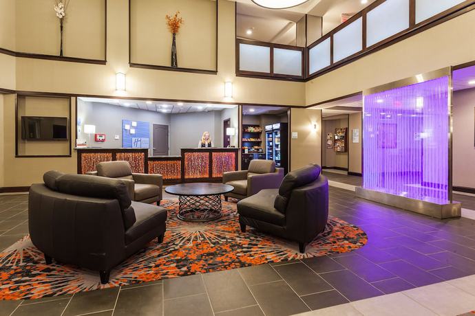 Imagen de los interiores del Hotel Holiday Inn Express and Suites Rapid City, An Ihg. Foto 15