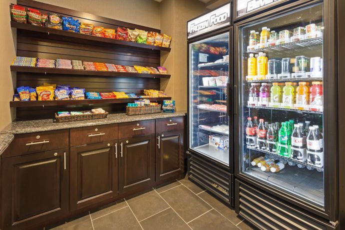 Imagen de los interiores del Hotel Holiday Inn Express and Suites Rapid City, An Ihg. Foto 18