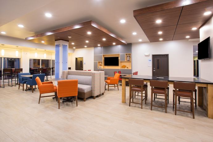 Imagen de los interiores del Hotel Holiday Inn Express and Suites Rapid City - Rushmore South, An Ihg. Foto 19