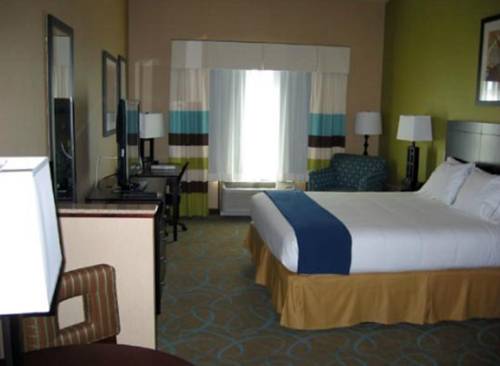 Imagen de la habitación del Hotel Holiday Inn Express and Suites Red Bluff-south Redding, An Ihg. Foto 4