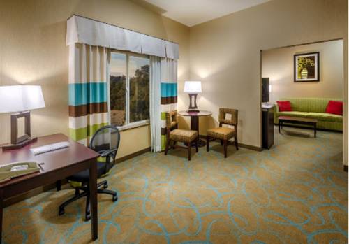 Imagen de la habitación del Hotel Holiday Inn Express and Suites Red Bluff-south Redding, An Ihg. Foto 10