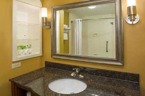Imagen de la habitación del Hotel Holiday Inn Express and Suites Richmond, An Ihg. Foto 6