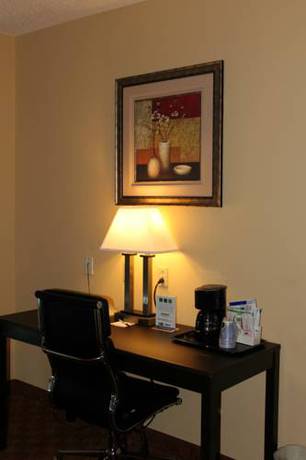 Imagen de la habitación del Hotel Holiday Inn Express and Suites Richmond, An Ihg. Foto 13