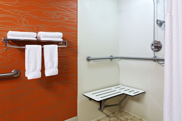 Imagen de la habitación del Hotel Holiday Inn Express and Suites Richmond-Brandermill, an IHG. Foto 5