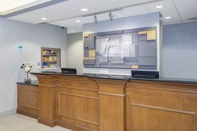 Imagen de los interiores del Hotel Holiday Inn Express and Suites Riverhead - Long Island by IHG. Foto 17