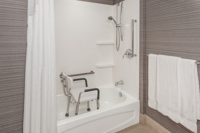 Imagen de la habitación del Hotel Holiday Inn Express and Suites Riverhead - Long Island by IHG. Foto 14