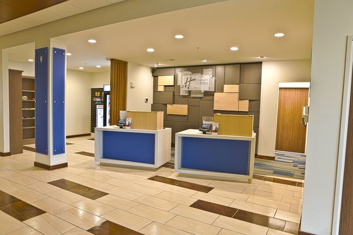Imagen de los interiores del Hotel Holiday Inn Express and Suites Rochester Hill - Detroit Area by IHG. Foto 15