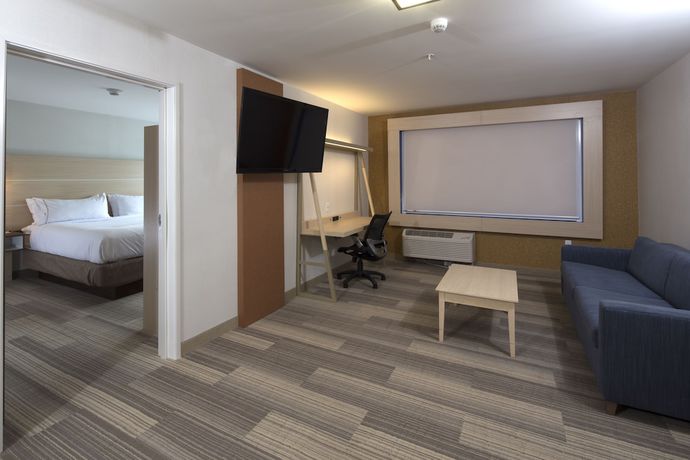 Imagen de la habitación del Hotel Holiday Inn Express and Suites Rochester Hill - Detroit Area by IHG. Foto 4