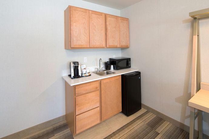 Imagen de la habitación del Hotel Holiday Inn Express and Suites Rochester Hill - Detroit Area by IHG. Foto 10