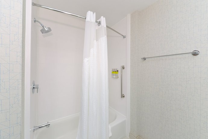 Imagen de la habitación del Hotel Holiday Inn Express and Suites Romeoville - Joliet North, an IHG. Foto 4