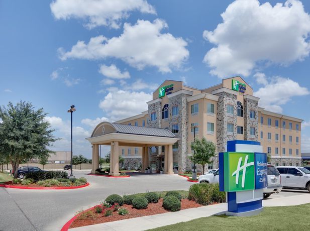 Imagen general del Hotel Holiday Inn Express and Suites San Antonio - Brooks City Base, An Ihg. Foto 1