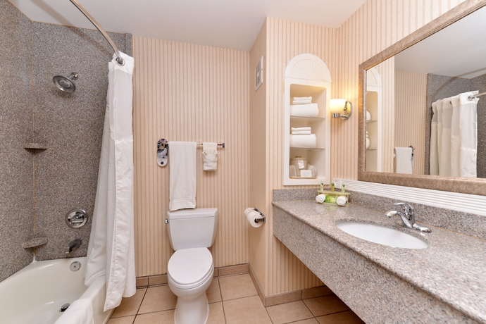 Imagen de la habitación del Hotel Holiday Inn Express and Suites San Diego Otay Mesa, An Ihg. Foto 8