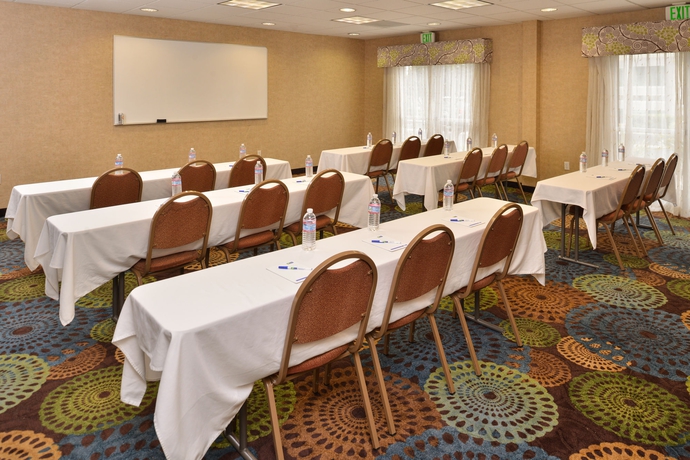 Imagen de los interiores del Hotel Holiday Inn Express and Suites San Diego Otay Mesa, An Ihg. Foto 11