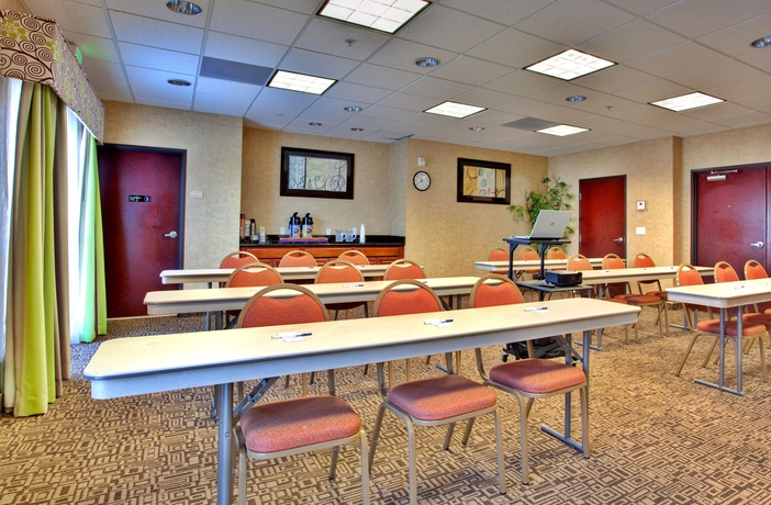 Imagen de los interiores del Hotel Holiday Inn Express and Suites San Diego Otay Mesa, An Ihg. Foto 14