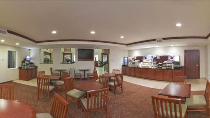 Imagen del bar/restaurante del Hotel Holiday Inn Express and Suites San Dimas, an IHG. Foto 6