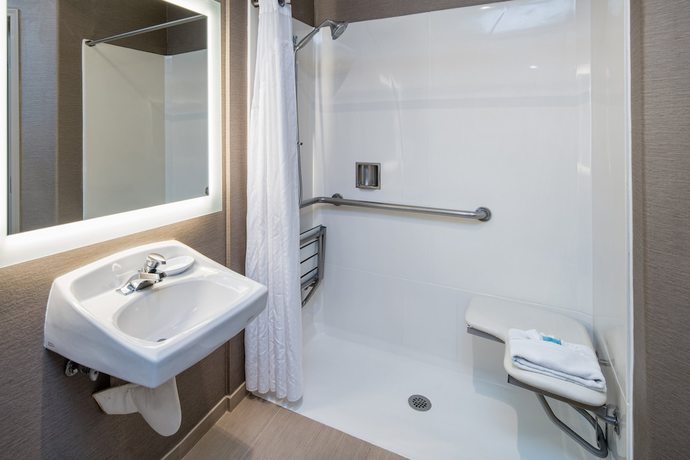 Imagen de la habitación del Hotel Holiday Inn Express and Suites Santa Clara, an IHG. Foto 2