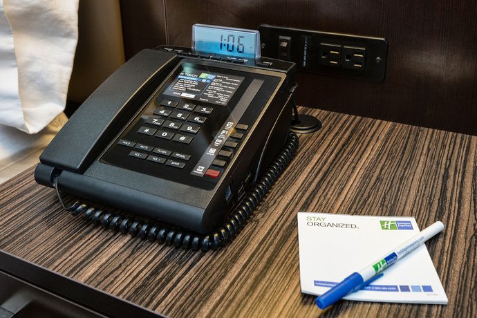 Imagen de la habitación del Hotel Holiday Inn Express and Suites Santa Clara, an IHG. Foto 3