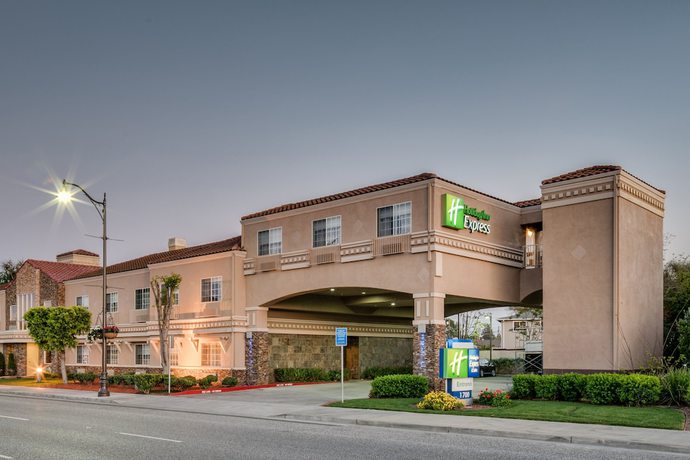 Imagen general del Hotel Holiday Inn Express and Suites Santa Clara, an IHG. Foto 1