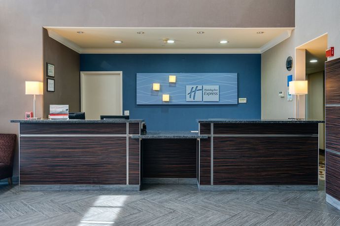 Imagen de los interiores del Hotel Holiday Inn Express and Suites Santa Clara, an IHG. Foto 20